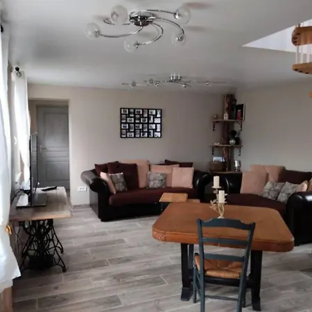 Holiday home Maison Accueillante A Petit-caux Avec Jardin